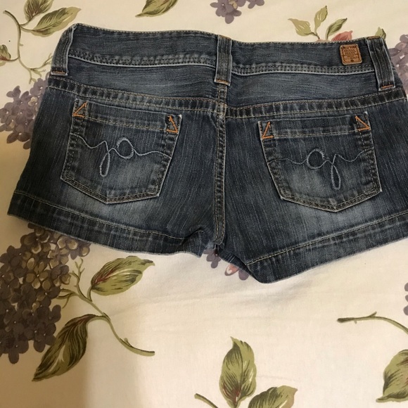 Guess shorts - Picture 6 of 7